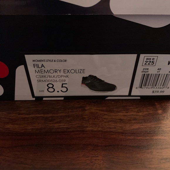 Fila women’s shoes size 8.5 - Picture 2 of 5